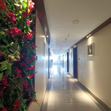 Rkn Grand Hotel Puducherry Buitenkant foto
